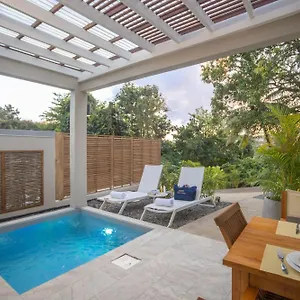 Cocoonhuts Residences Martinique , Le Lamentin Martinique
