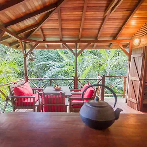 Karet , Deshaies Guadeloupe